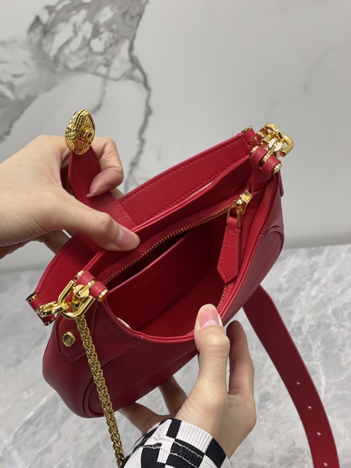 Handbags Bvlgari 291765 size:19.5*20*5 cm