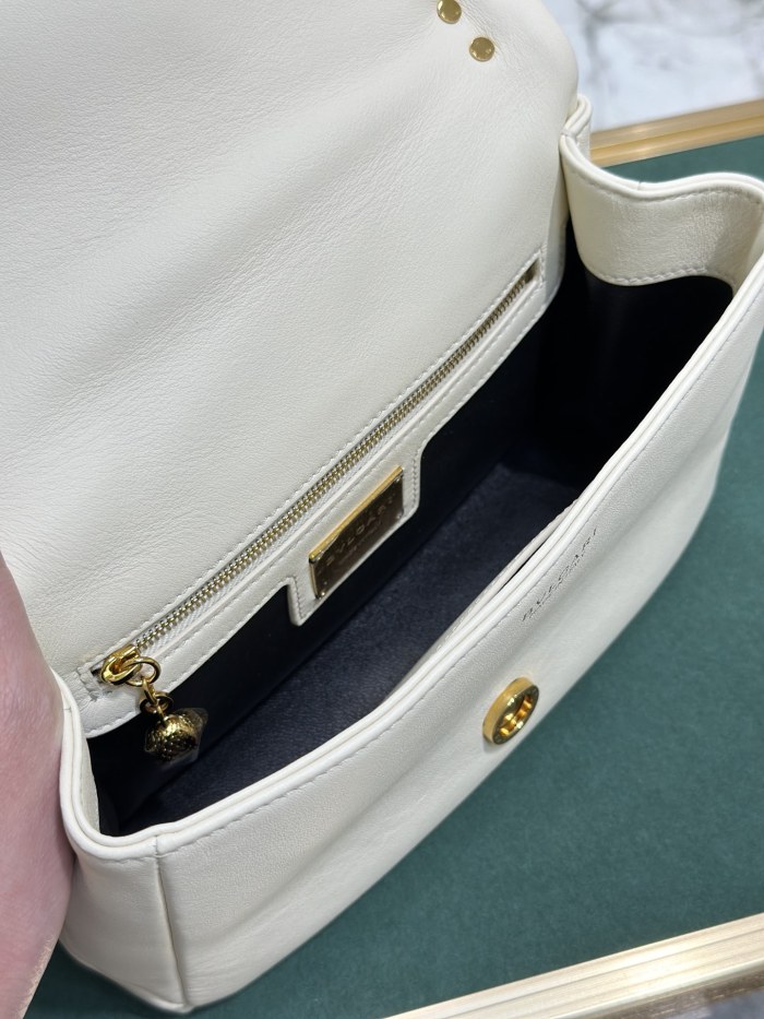 Handbags Bvlgari 291088 size:22.5*15*10 cm