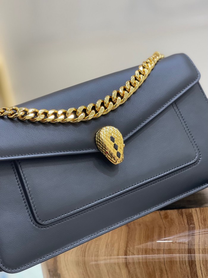 Handbags Bvlgari 292033 size:28*17*6 cm