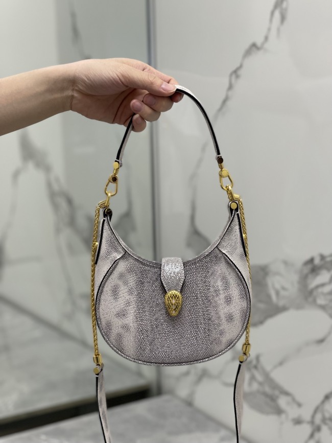 Handbags Bvlgari 291765 size:19.5*20*5 cm