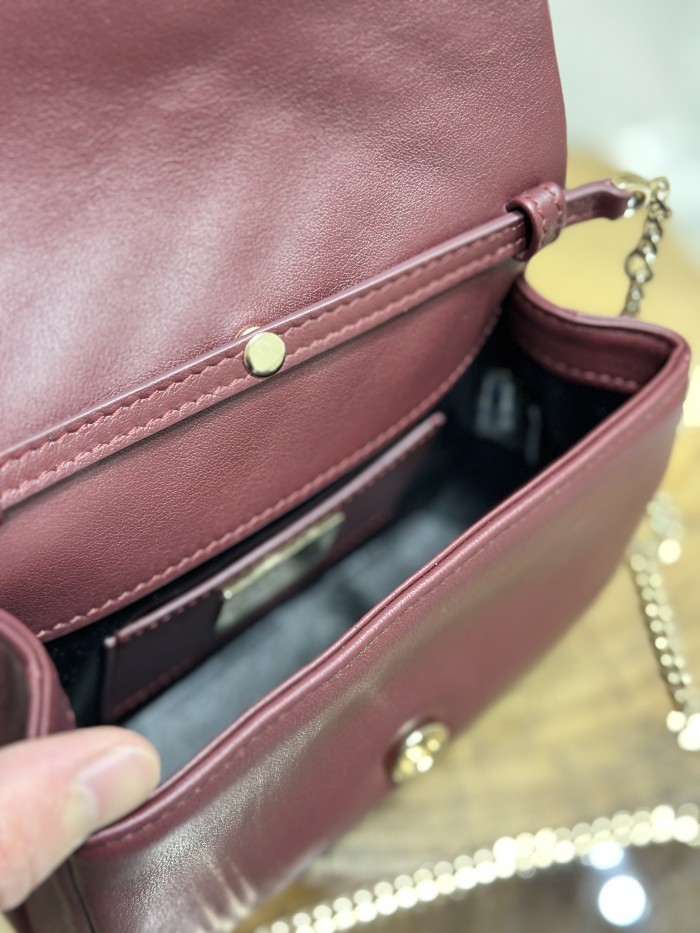 Handbags Bvlgari 288706 size:17*11*5 cm