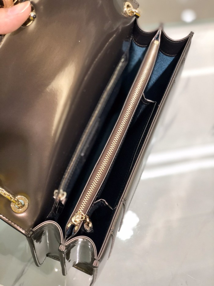 Handbags Bvlgari 35362 size:28*19.5*7.5 cm