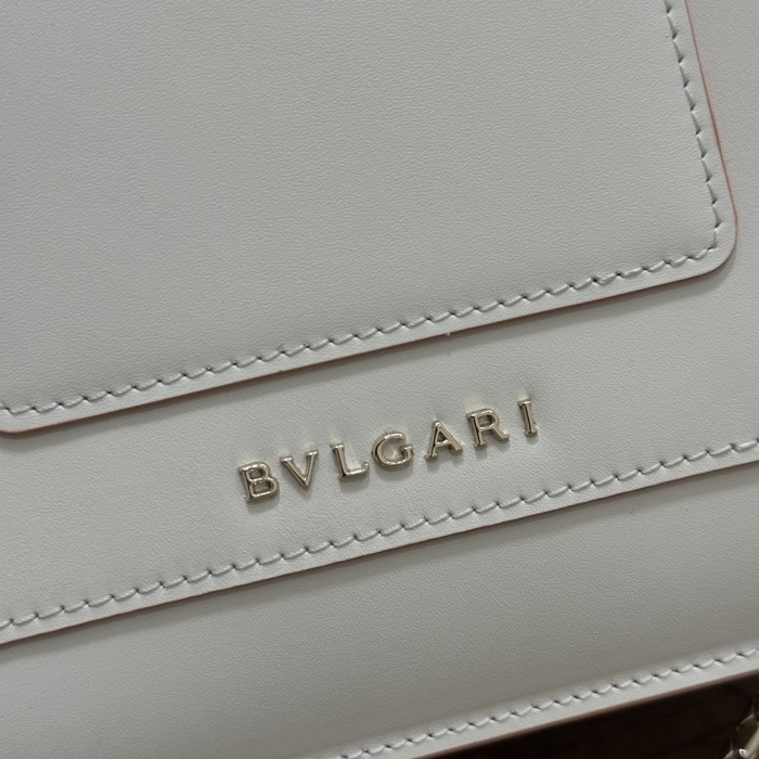 Handbags Bvlgari 38329 size:20*16*9 cm