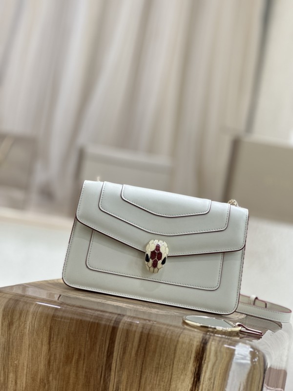 Handbags Bvlgari 38102 size:22*13*5.5 cm