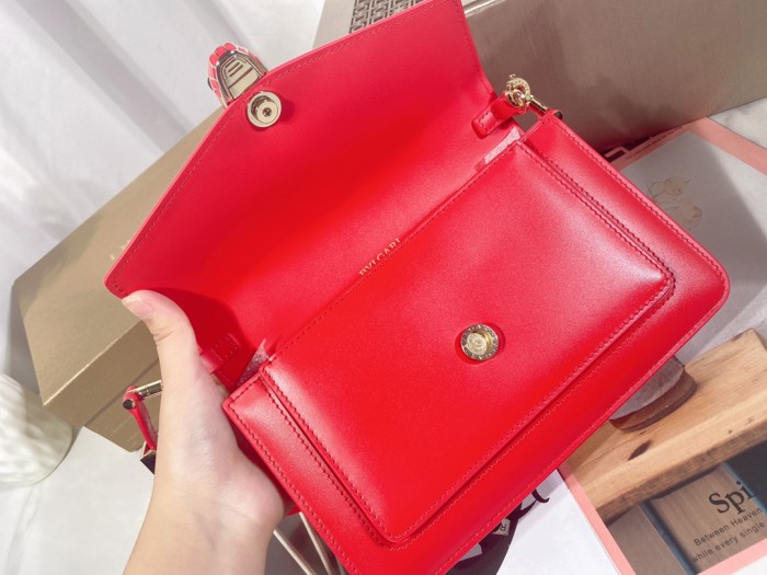 Handbags Bvlgari 292104950 size:22*15*4.5 cm