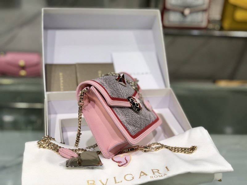 Handbags Bvlgari 288104 size:17.5*11*5 cm