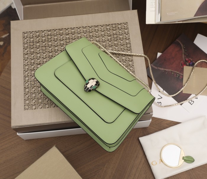 Handbags Bvlgari 29032391050 size:25*17*8 cm