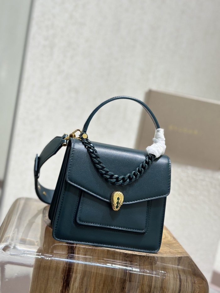 Handbags Bvlgari 290762 size:18*15*9.5 cm