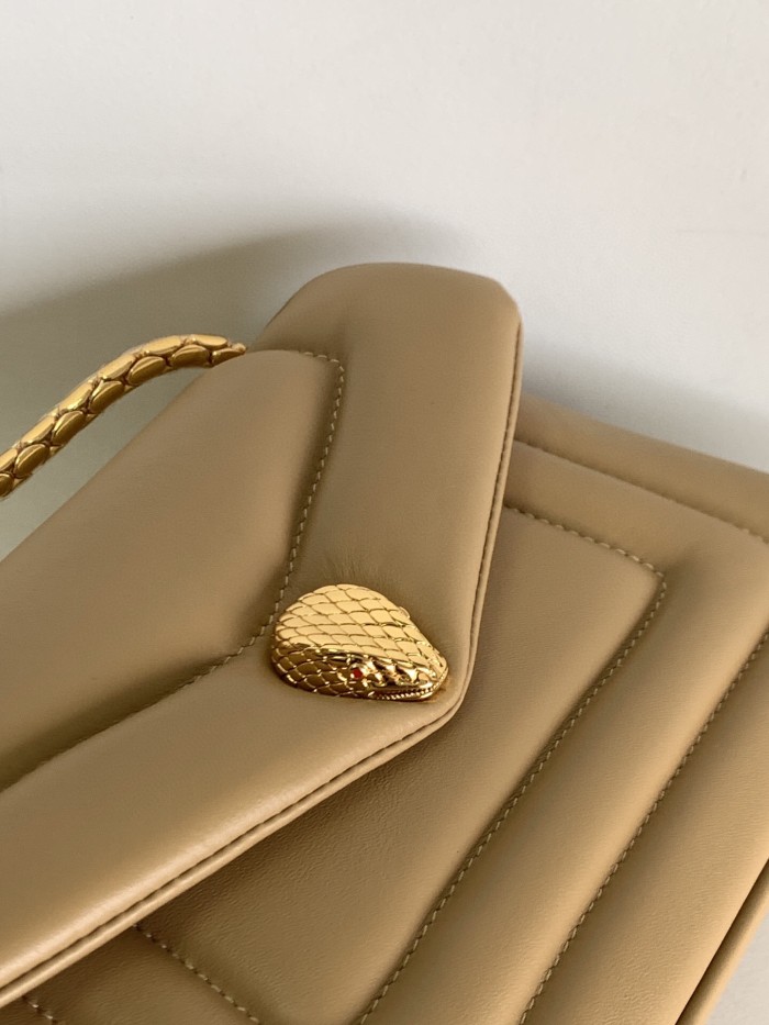 Handbags Bvlgari SERPENTI REVERSE size:22.5*15*7 cm