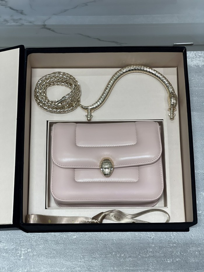 Handbags Bvlgari 291071 size:19.2*15*6 cm