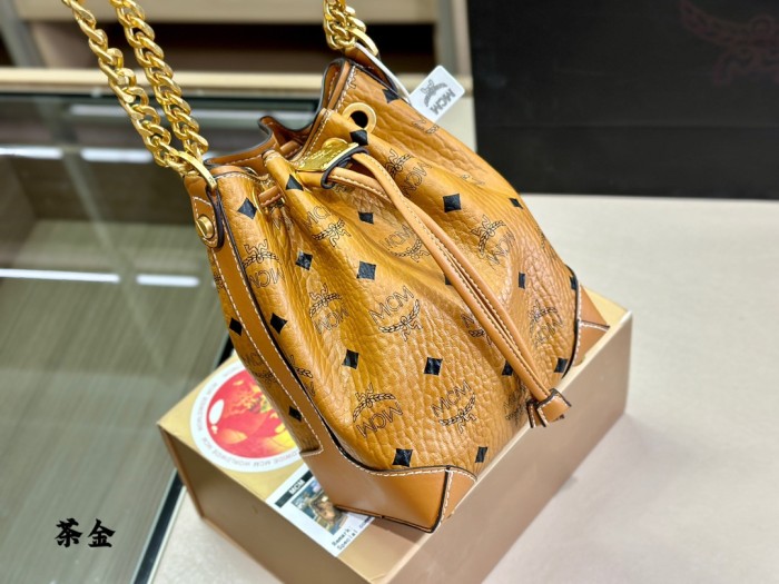 Handbags MCM mom size:16*21 cm