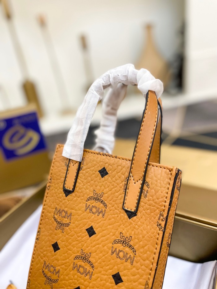 Handbags MCM mom size:17*14 cm