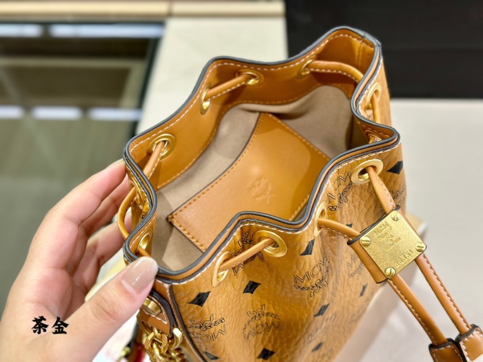 Handbags MCM mom size:16*21 cm