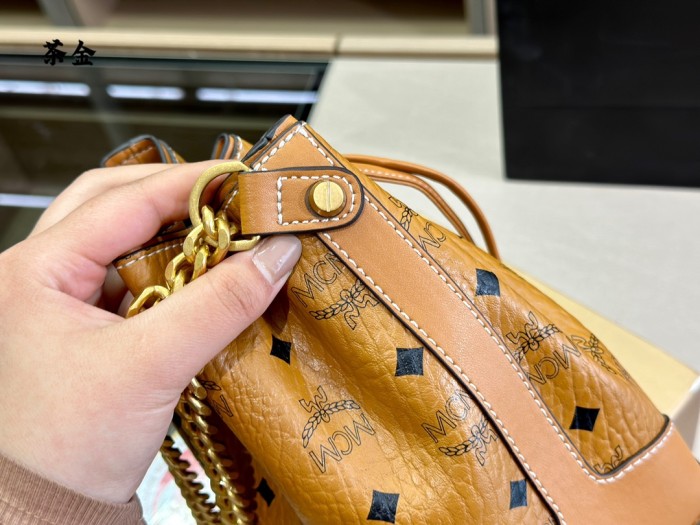 Handbags MCM mom size:16*21 cm