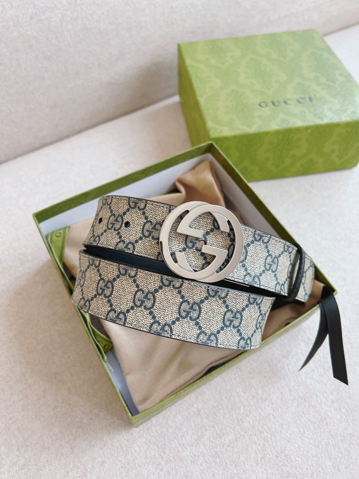 Handbags Gucci GG Supreme size:3.8 cm