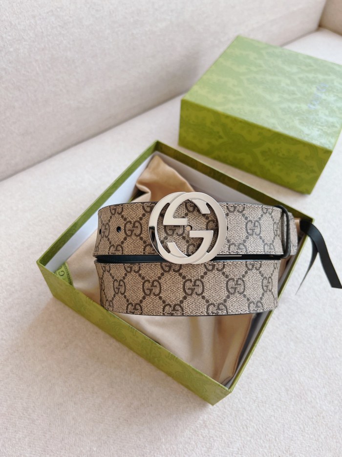 Handbags Gucci GG Supreme size:3.8 cm