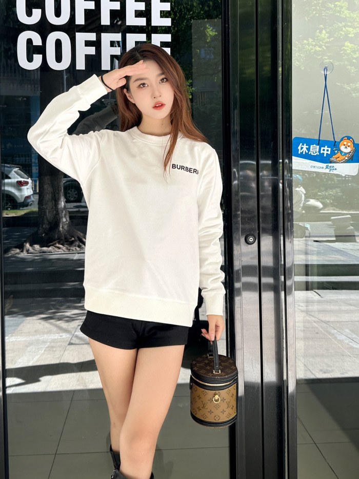 Clothes Burberry 537