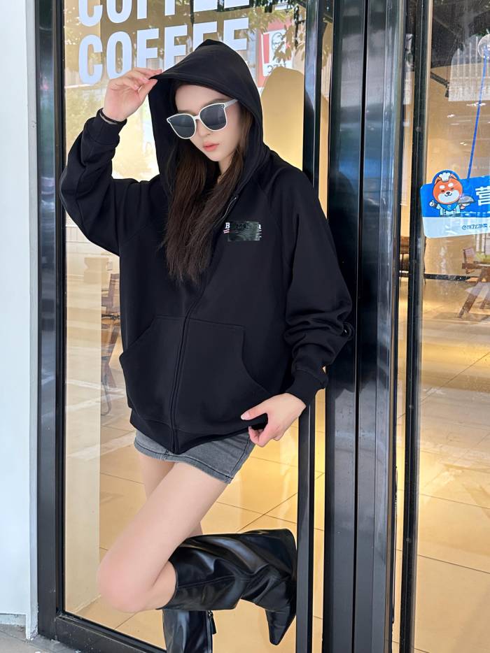 Clothes Balenciaga 687