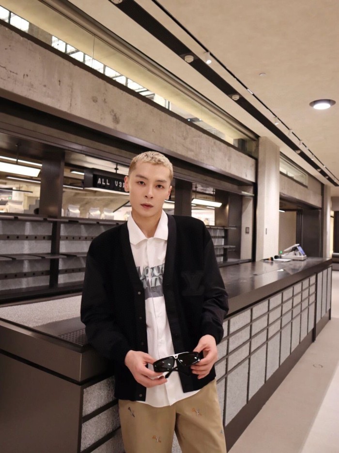 Clothes LOUIS VUITTON 949