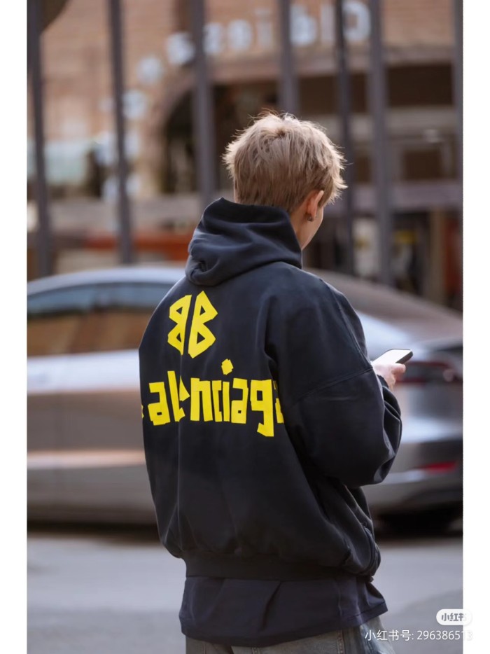 Clothes Balenciaga 689