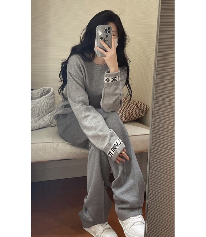 Clothes LOUIS VUITTON 950