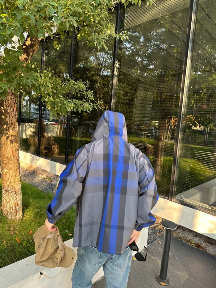 Clothes Burberry 562