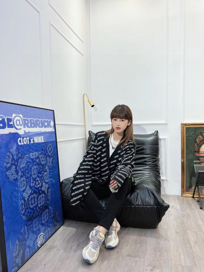 Clothes Balenciaga 716