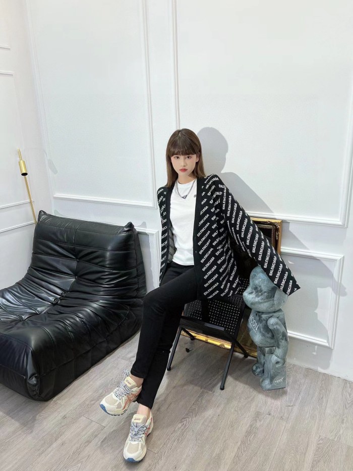 Clothes Balenciaga 716