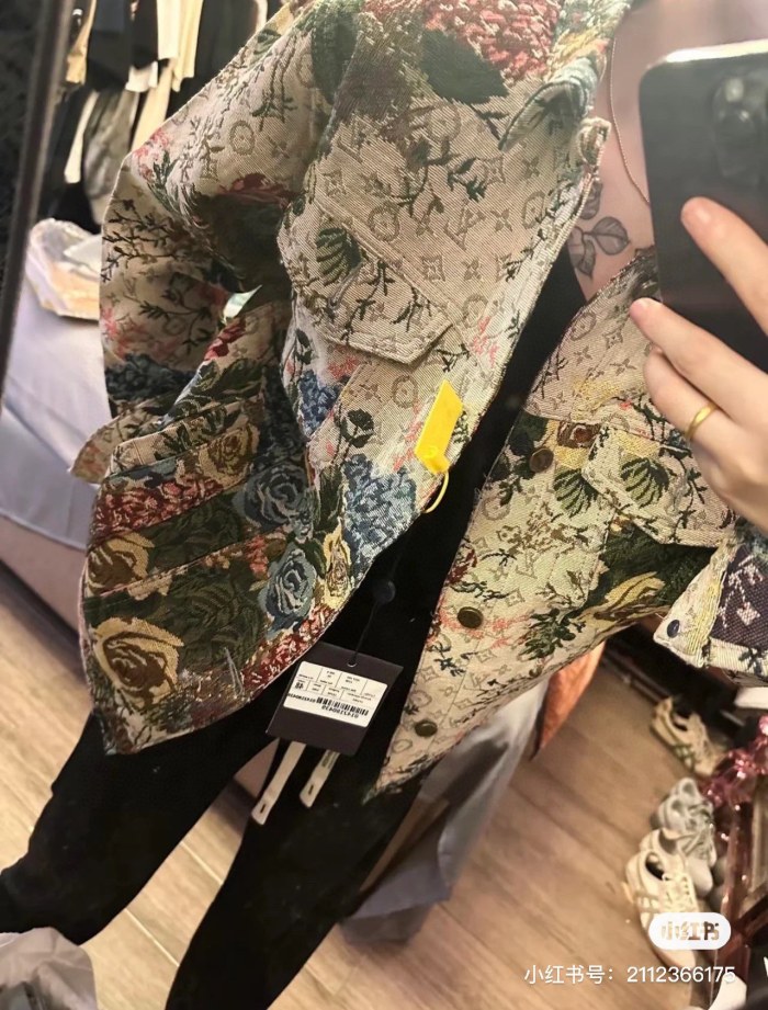 Clothes Louis Vuitton 963