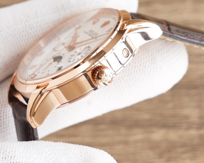 Watches Rolex 311224 size:40x10 mm