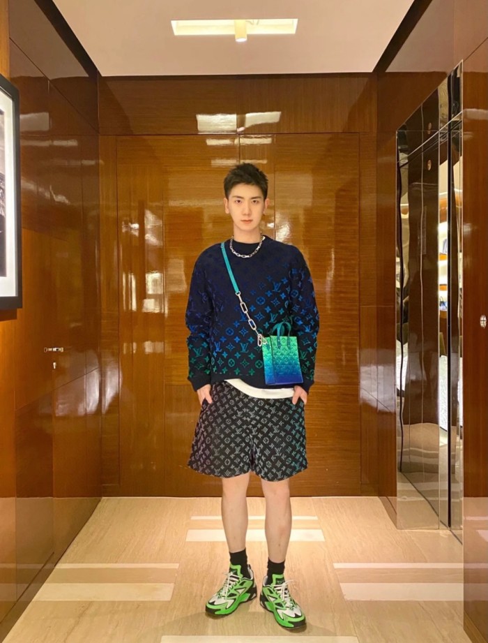 Clothes Louis Vuitton 973