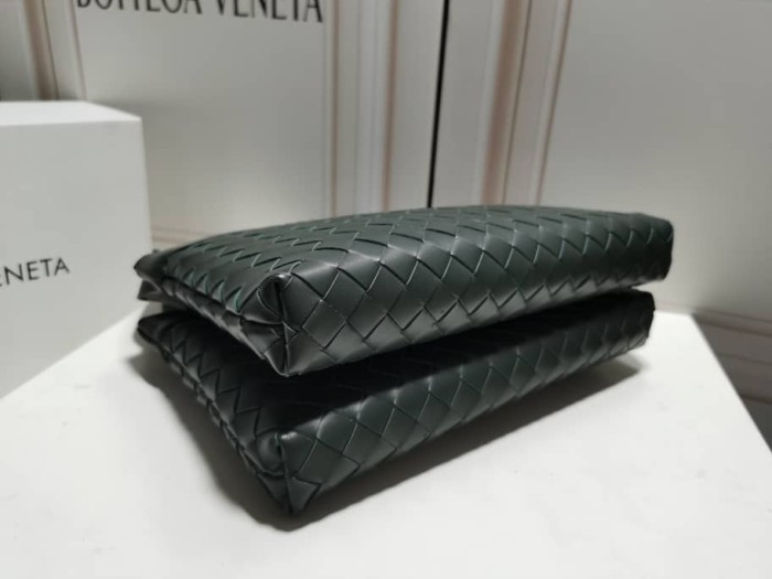 Handbags Bottega Veneta 836590 size 26*17*8