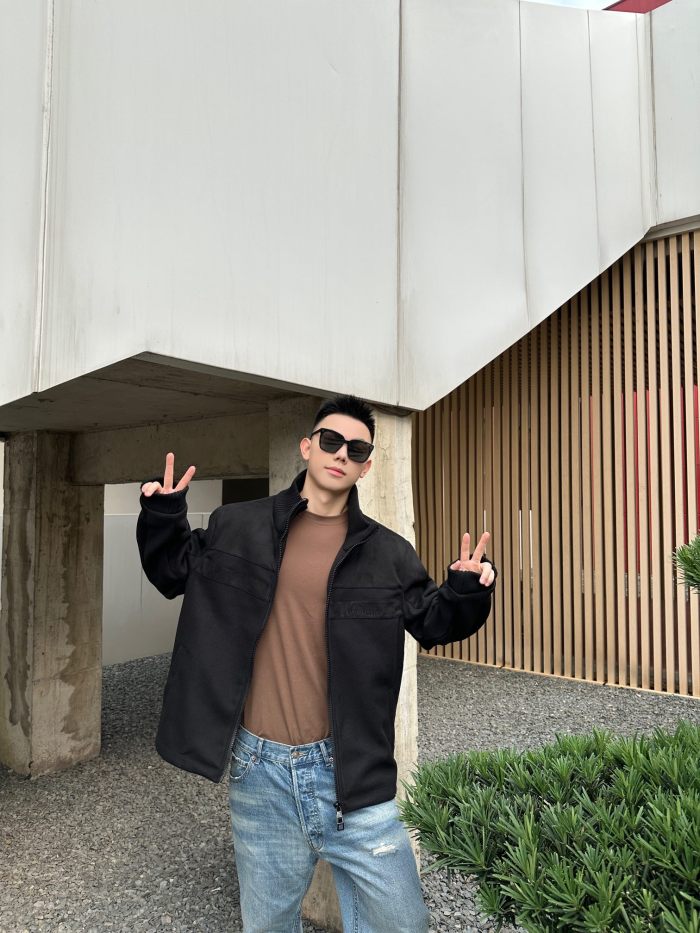 Clothes Louis Vuitton 965