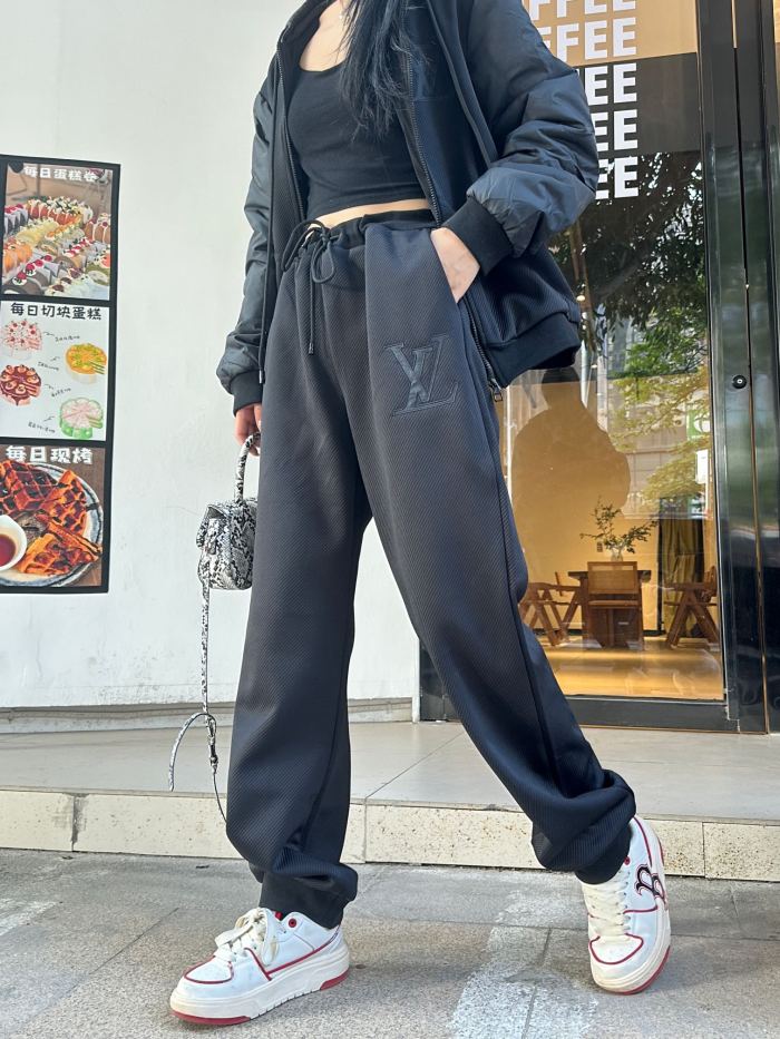 Clothes Louis Vuitton 971