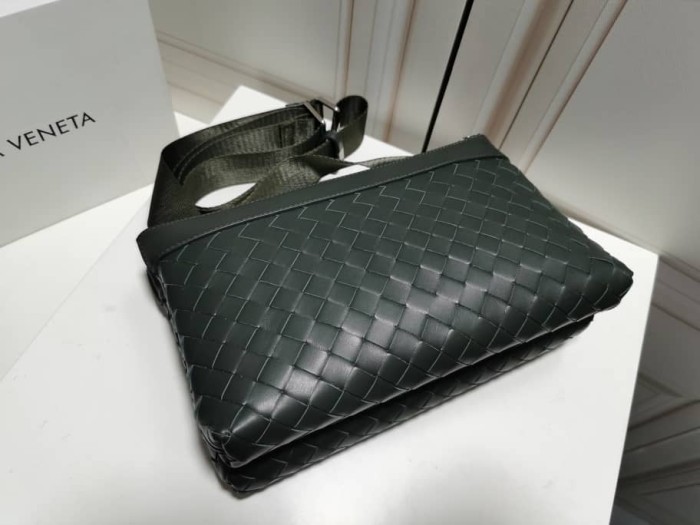 Handbags Bottega Veneta 836590 size 26*17*8
