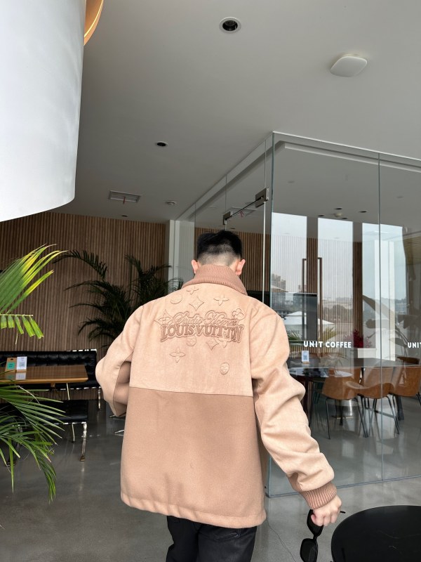 Clothes Louis Vuitton 966