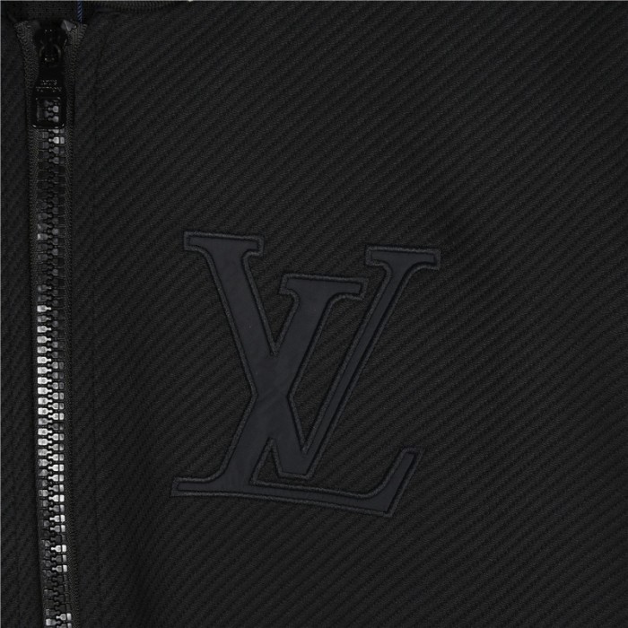 Clothes Louis Vuitton 970