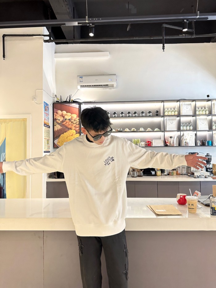 Clothes Louis Vuitton 1009