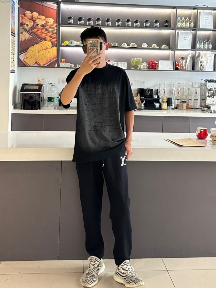 Clothes Louis Vuitton 1010