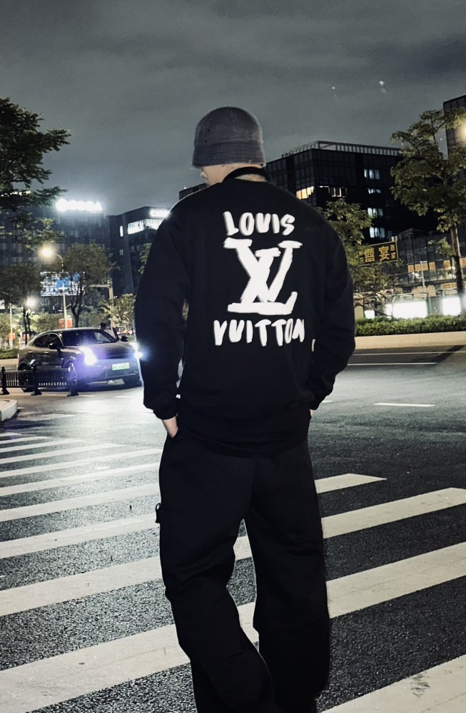 Clothes Louis Vuitton 993