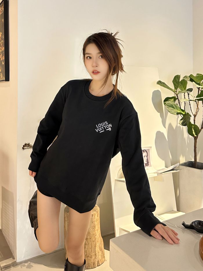 Clothes Louis Vuitton 1008