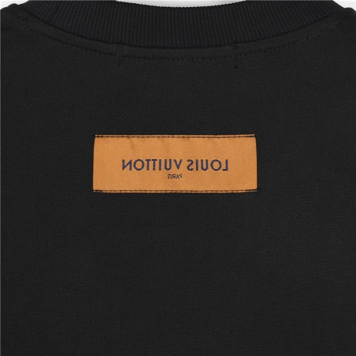 Clothes Louis Vuitton 1008