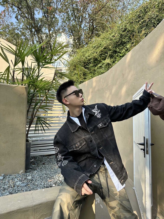 Clothes Louis Vuitton 987