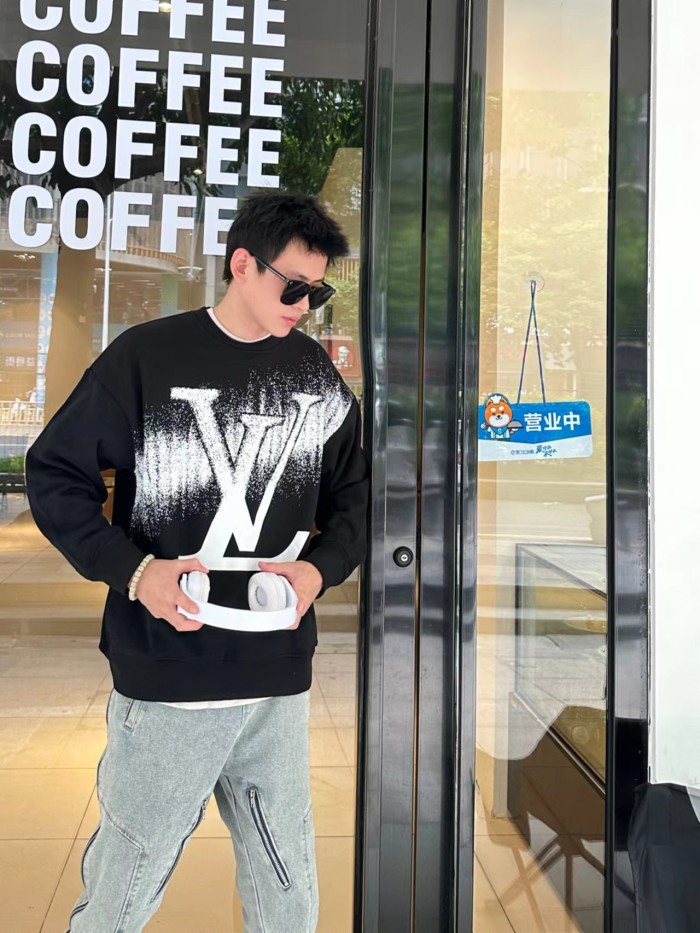 Clothes Louis Vuitton 981