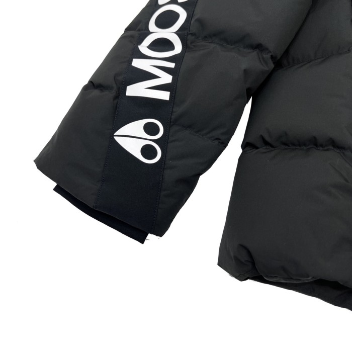 Clothes Moose Knuckles 1