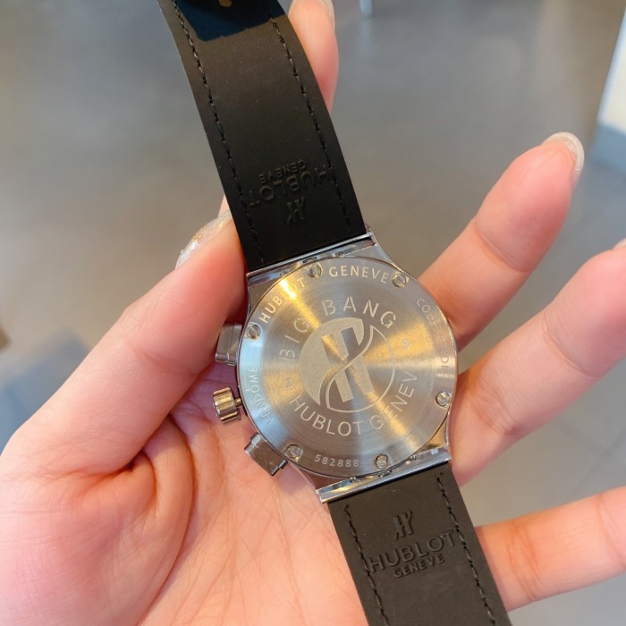 Watches Hublot 315701 size:38 mm