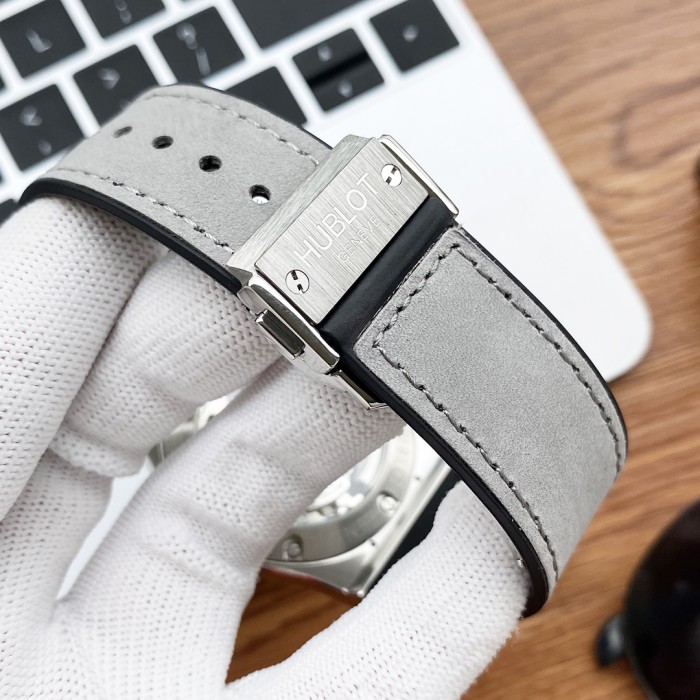 Watches Hublot 315767 size:45 mm