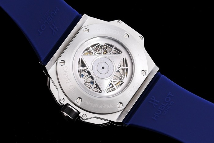 Watches Hublot Big Bang Sang Bleu II 315749 size:45 mm