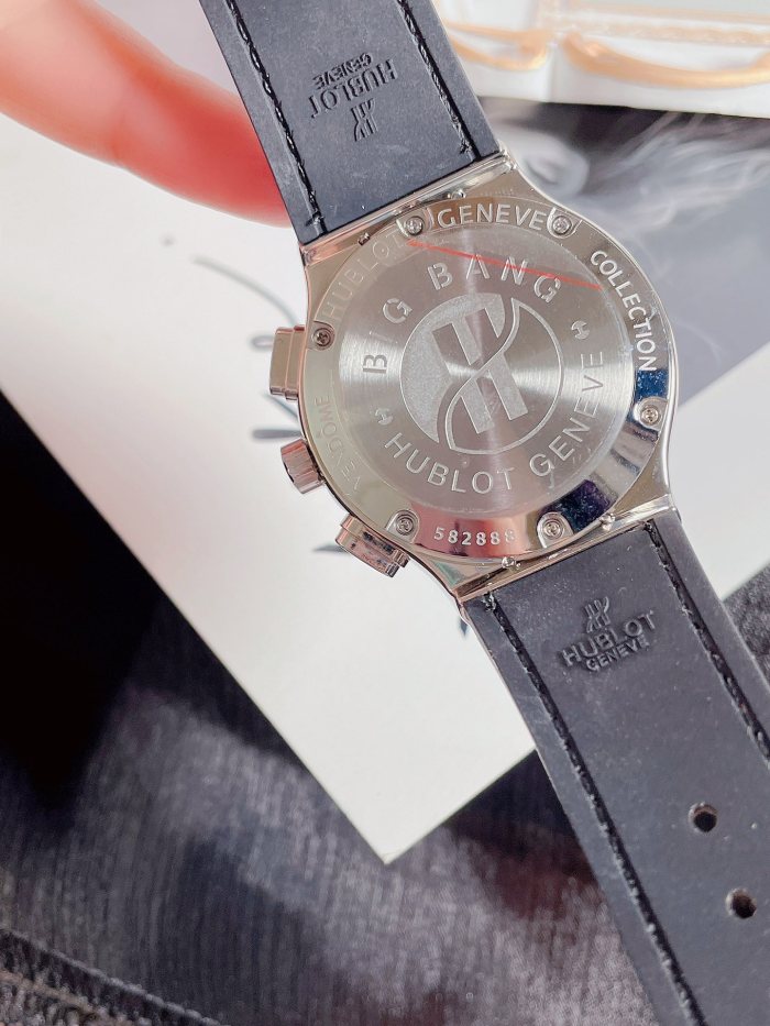 Watches Hublot 315759 size:45 mm