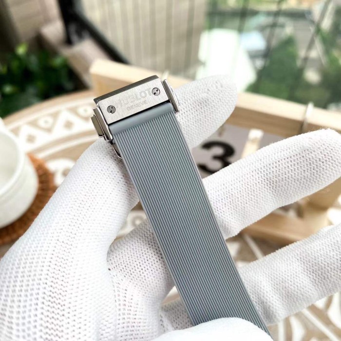 Watches Hublot 315722 size:33*13 mm